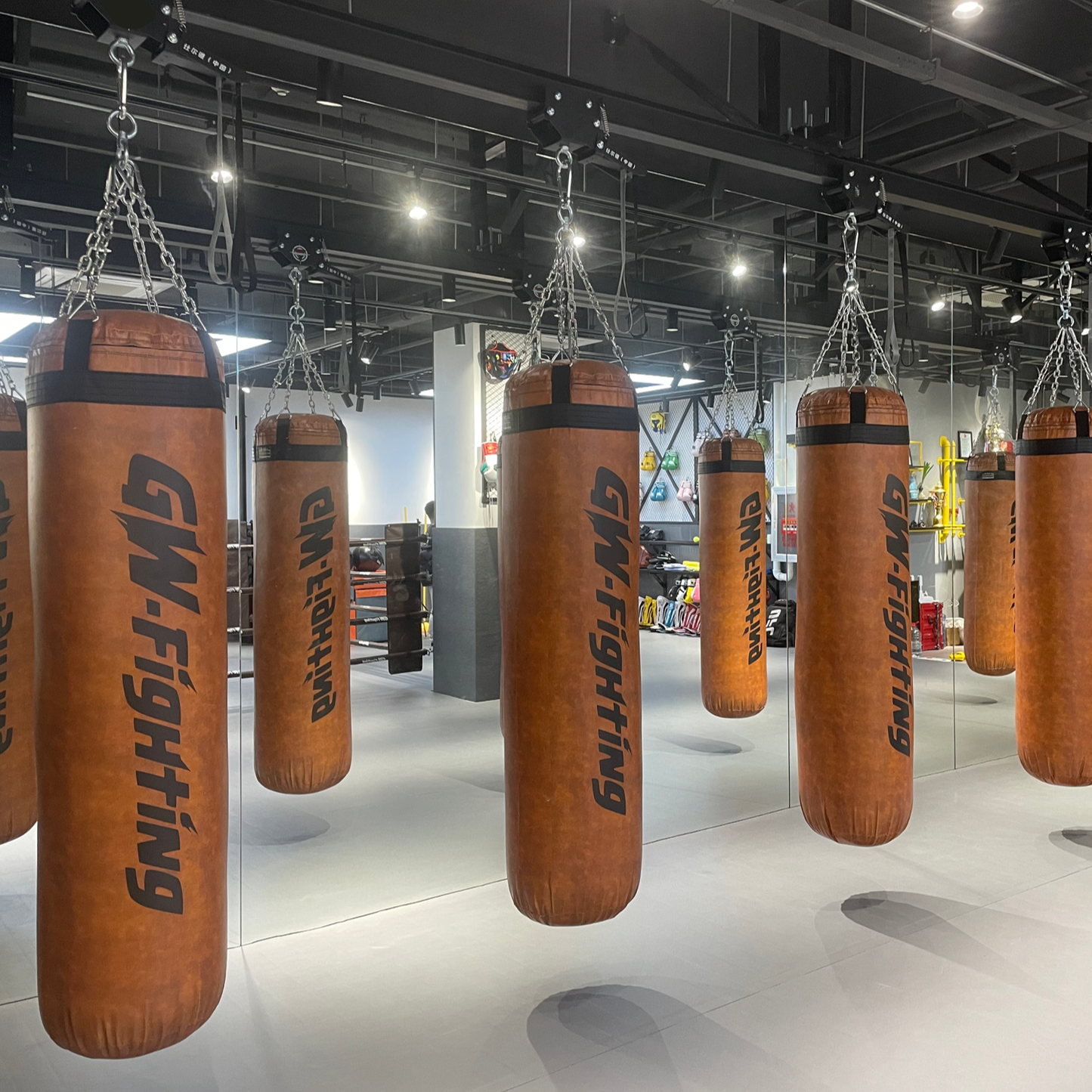 Heavy Punching Bag – Customizable MMA & Boxing Training Bag